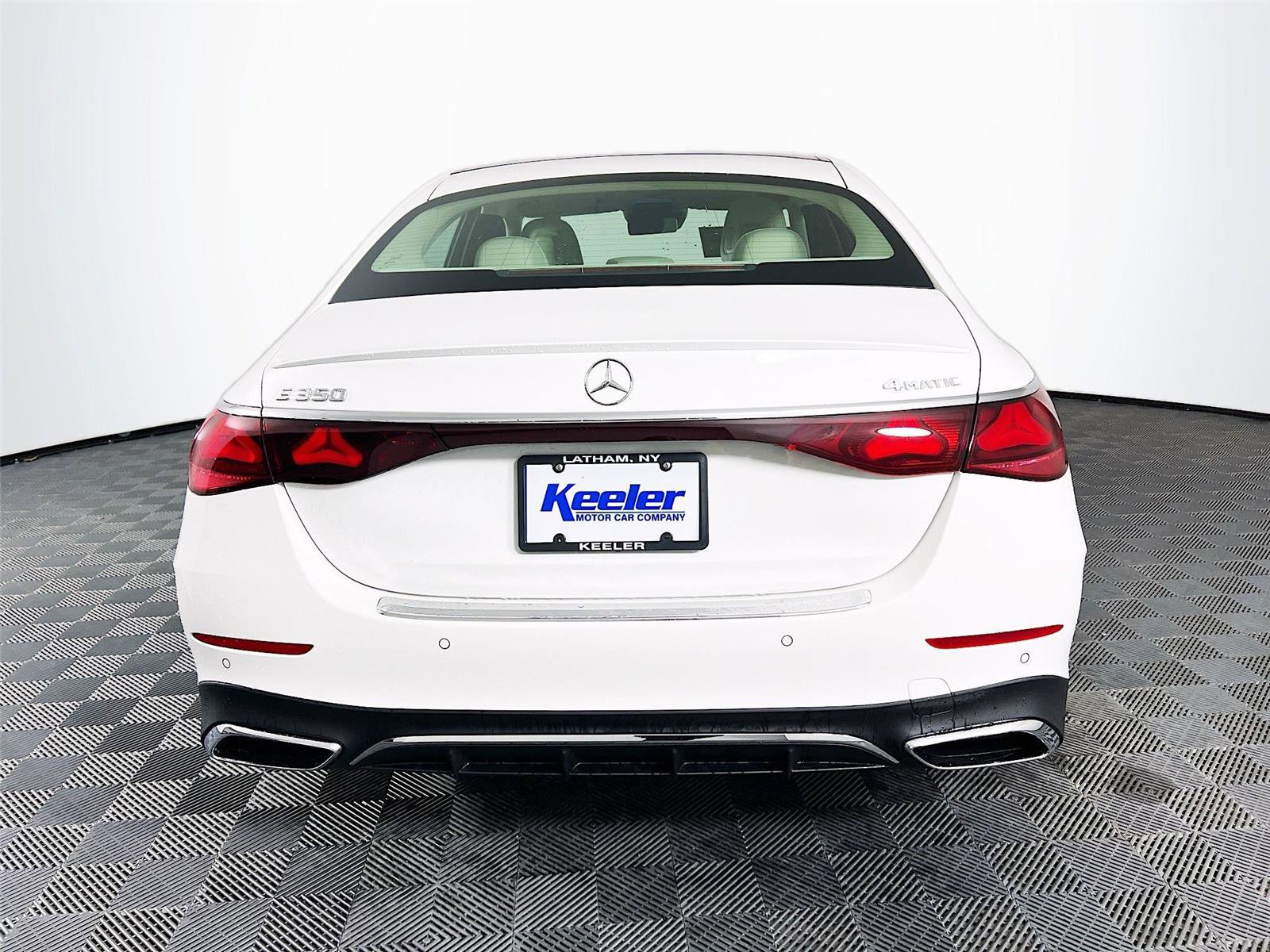 New 2026 Mercedes-Benz E 350 4MATIC Sedan image 5