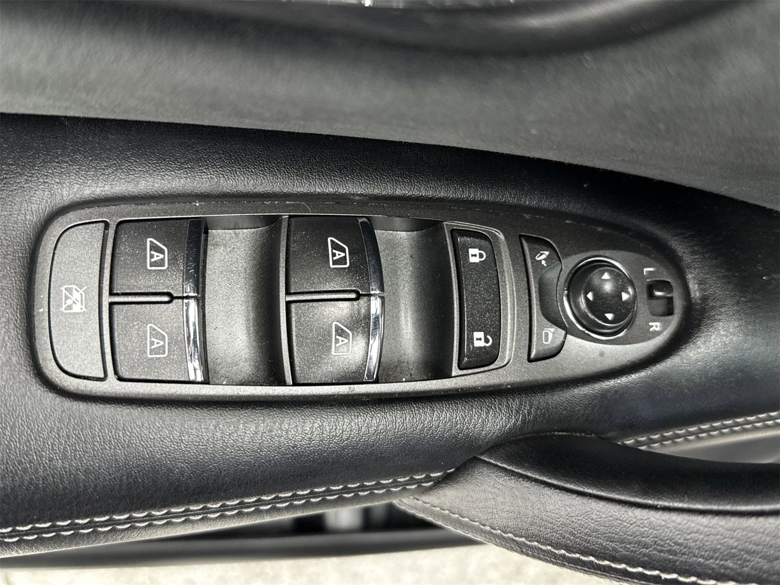 Used 2019 Nissan Armada SV w/ Driver Package image 18