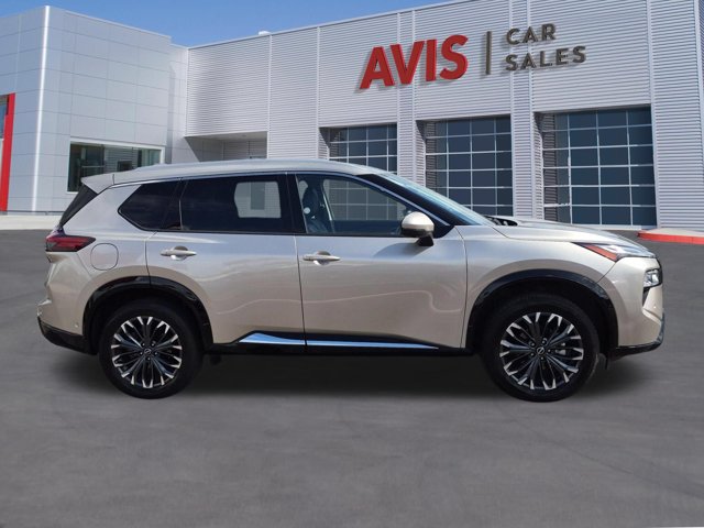 Used 2026 Nissan Rogue Platinum w/ Platinum Premium Package AWD/4WD image 4