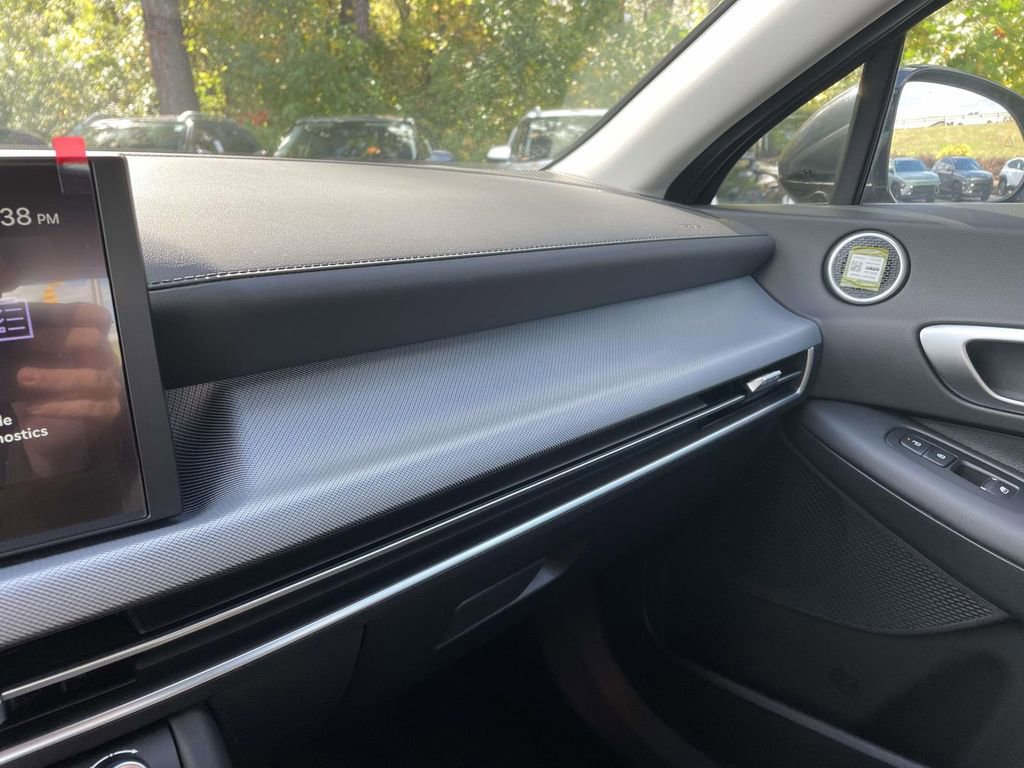 New 2026 Hyundai Sonata SEL FWD image 30