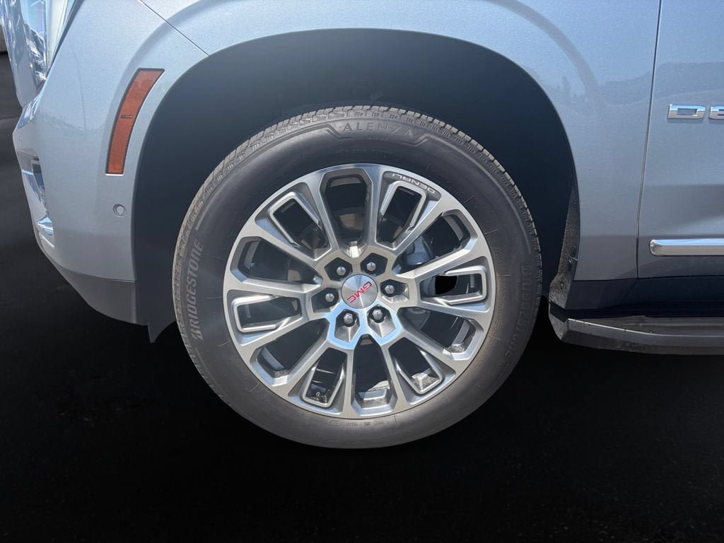 Certified 2025 GMC Yukon XL Denali AWD/4WD image 9