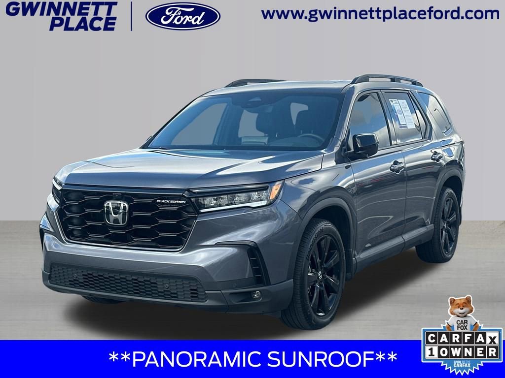 Used 2025 Honda Pilot Black Edition image 1