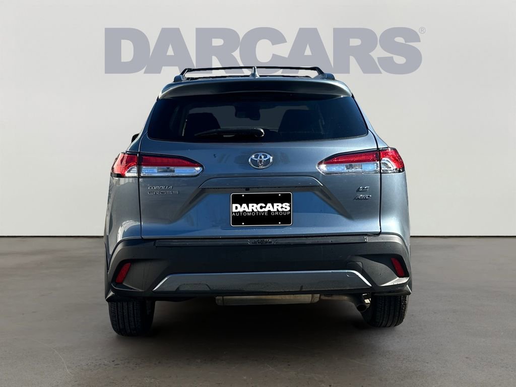 Used 2024 Toyota Corolla Cross LE image 6