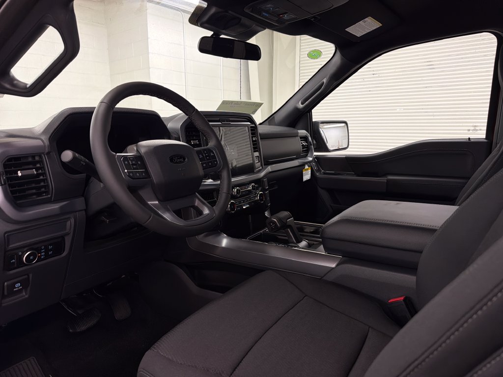 New 2026 Ford F150 XLT w/ XLT Black Appearance Package AWD/4WD image 6