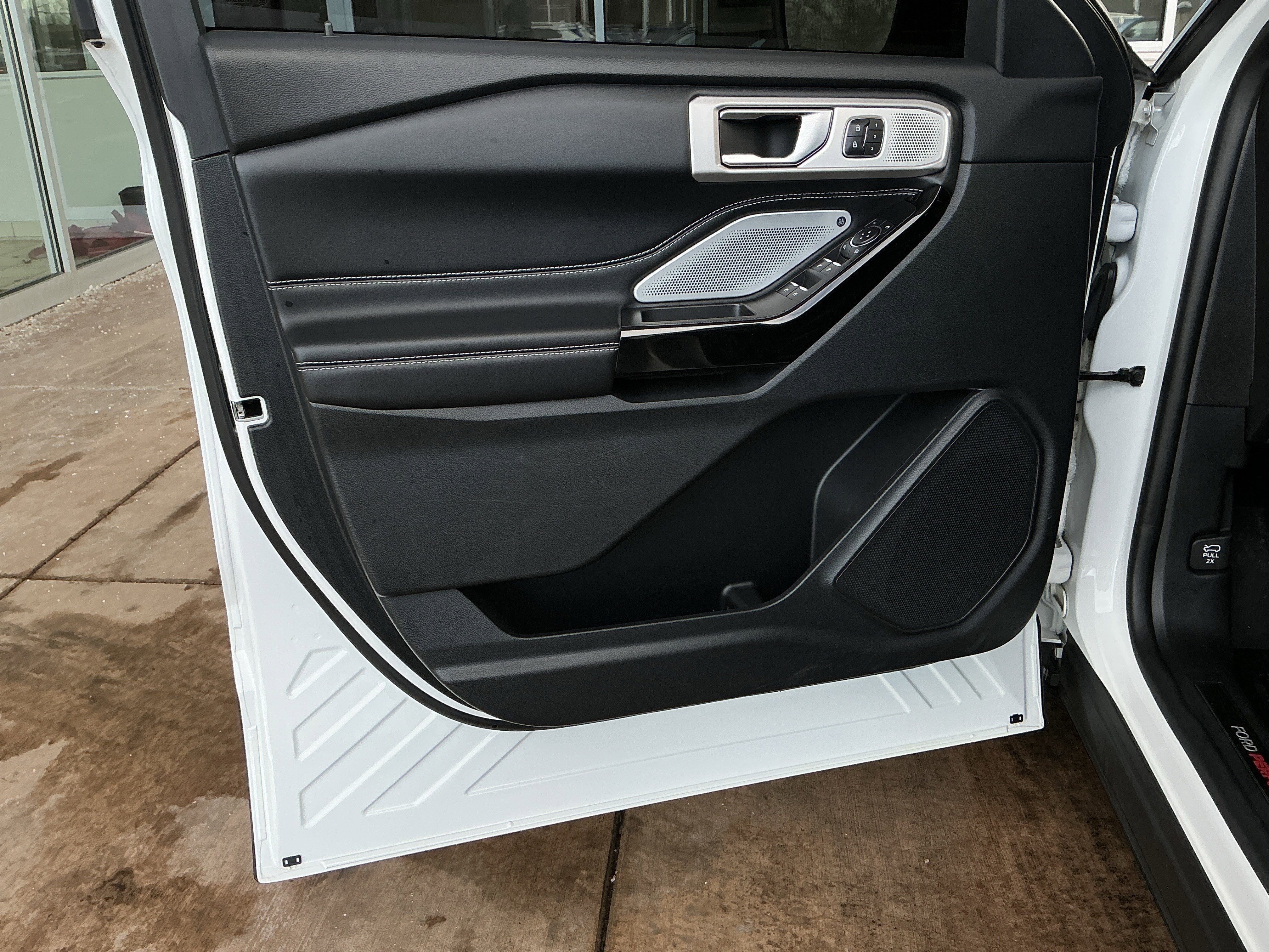 Used 2021 Ford Explorer ST w/ Equipment Group 401A image 14