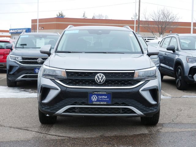 Certified 2023 Volkswagen Taos SE w/ Black Wheel Package image 2