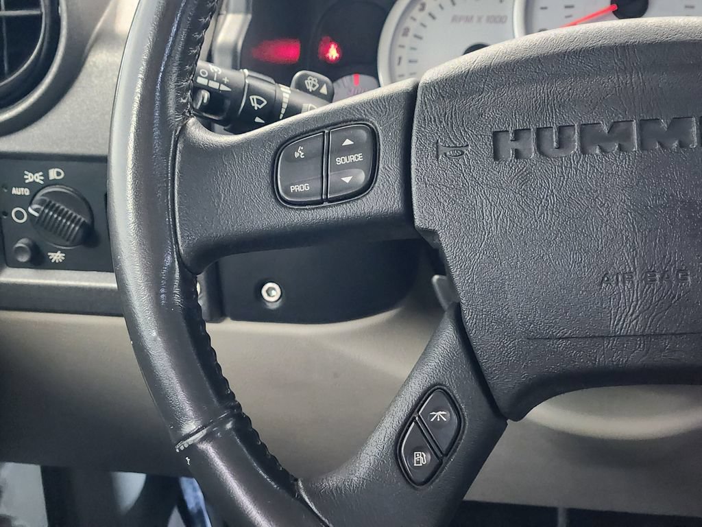 Used 2003 HUMMER H2 w/ Preferred Equipment Group AWD/4WD image 28