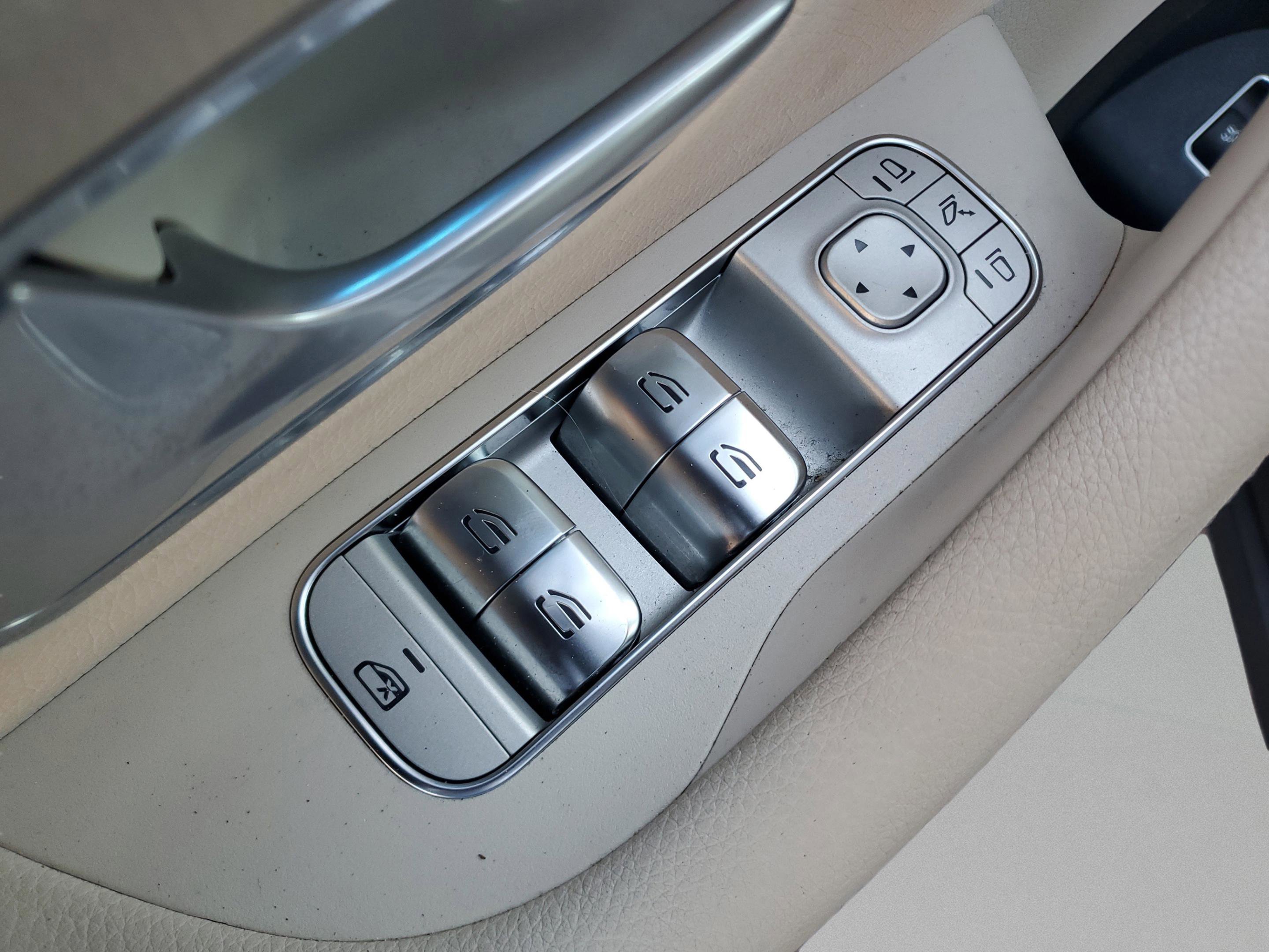 Used 2025 Mercedes-Benz GLE 350 4MATIC image 20