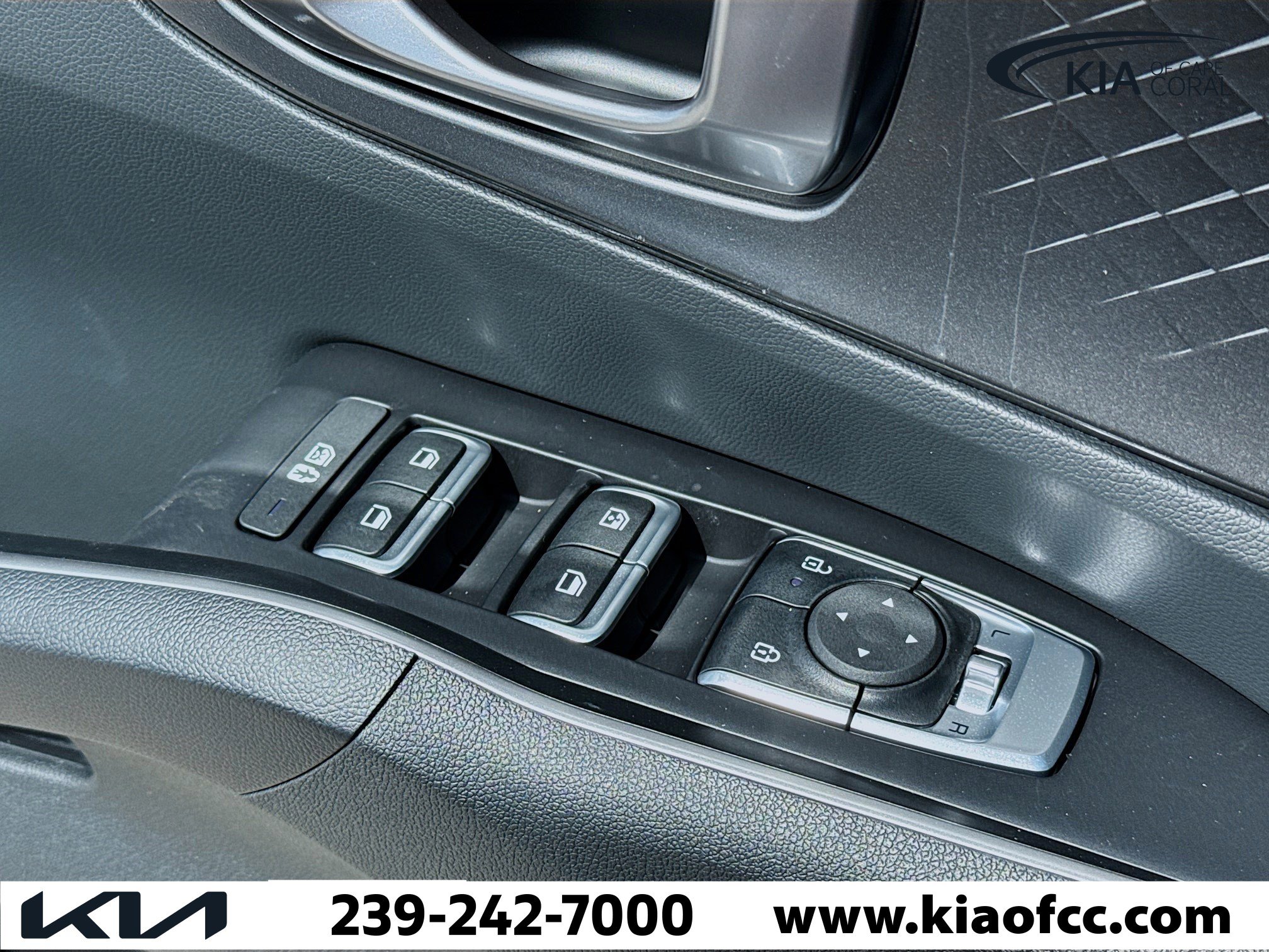 New 2026 Kia Sorento S w/ S Panoramic Sunroof Package image 22