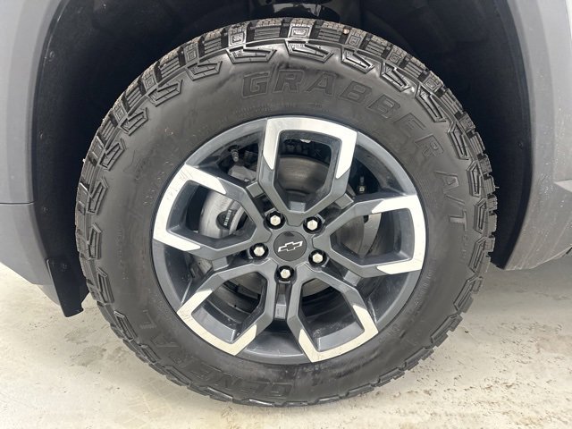 New 2025 Chevrolet Equinox ACTIV w/ Convenience Package III image 38