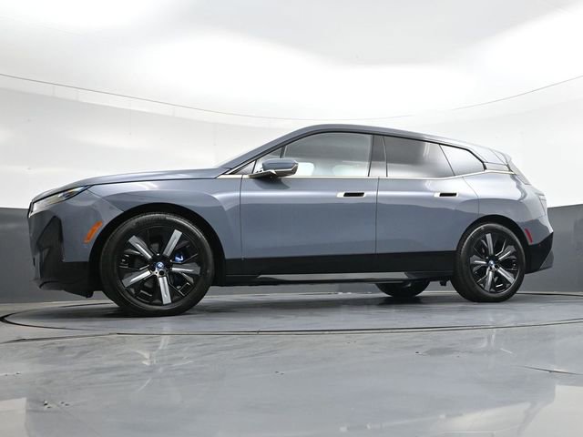 Used 2023 BMW iX xDrive50 w/ Premium Package AWD/4WD image 40
