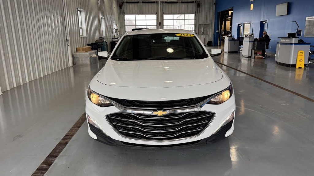 Used 2023 Chevrolet Malibu LT image 3