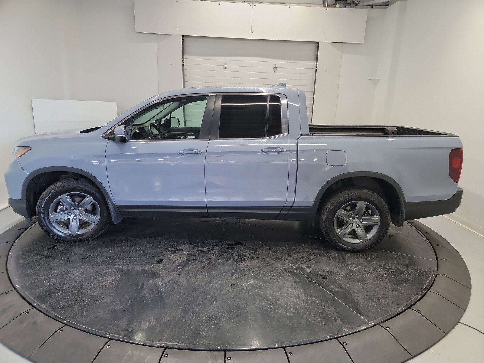 Certified 2023 Honda Ridgeline RTL image 5