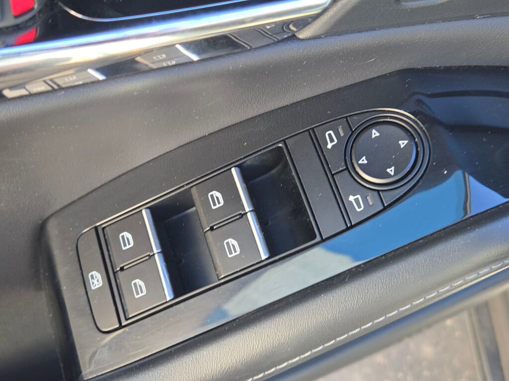 Used 2023 MAZDA CX-30 AWD 2.5 S w/ Preferred Package image 19