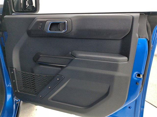 Used 2025 Ford Bronco Badlands image 39