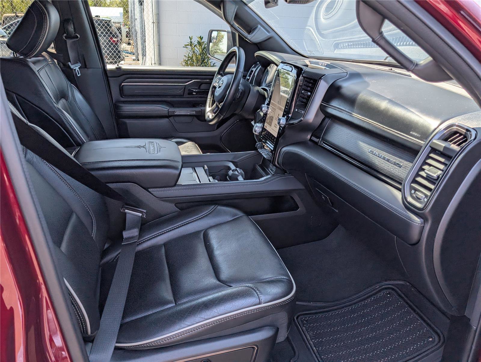 Used 2023 RAM 1500 Limited AWD/4WD image 10