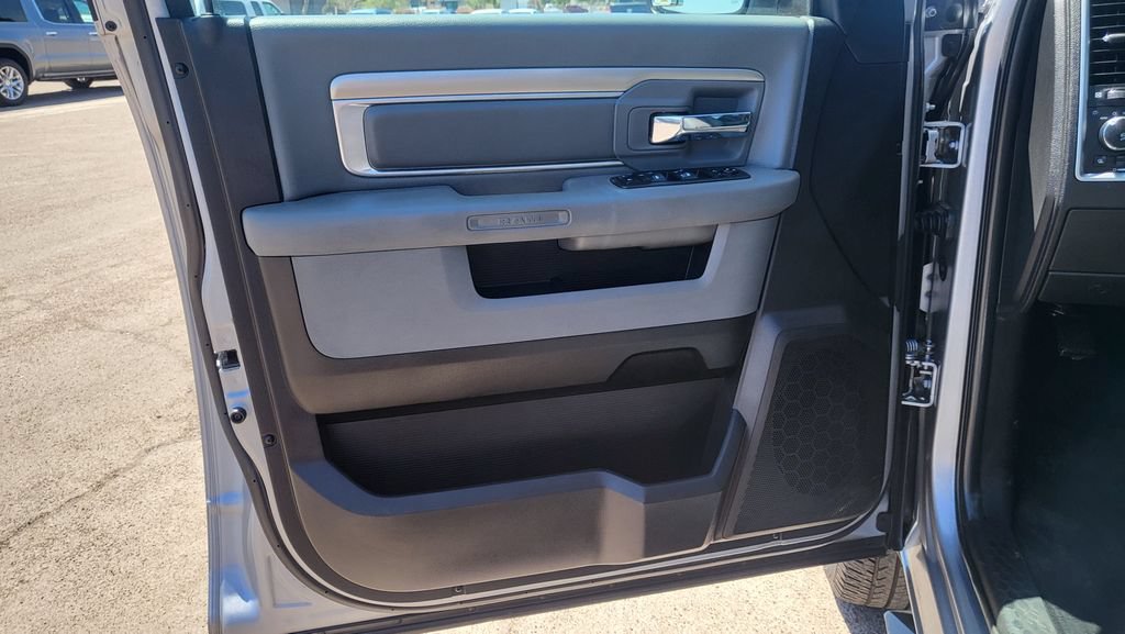 Used 2019 RAM 1500 Lone Star AWD/4WD image 24
