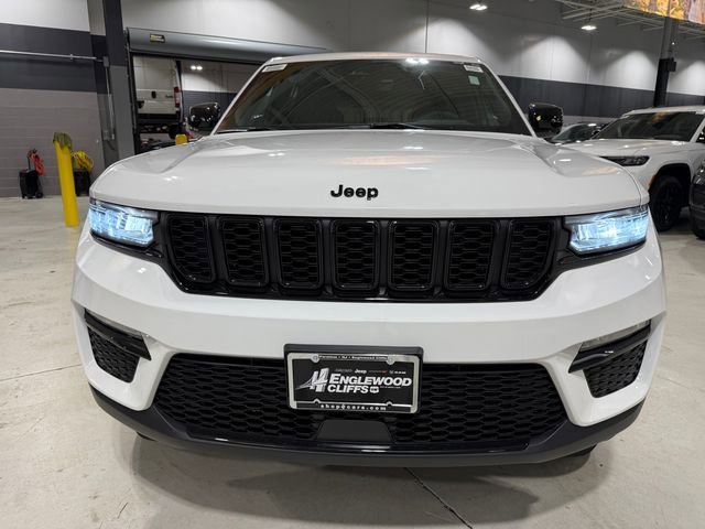 New 2025 Jeep Grand Cherokee Limited image 2