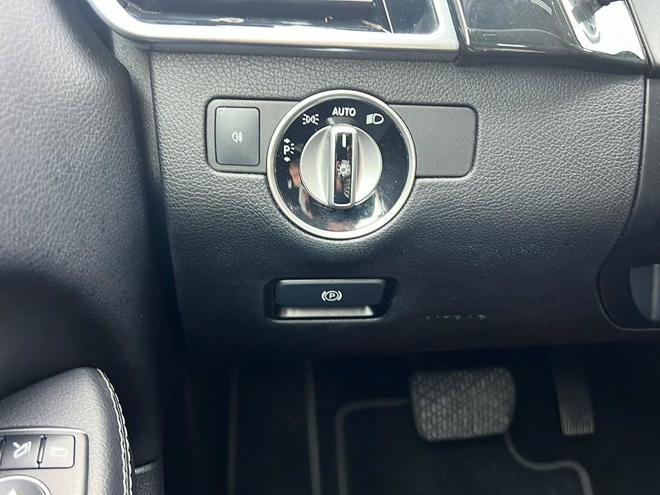 Used 2017 Mercedes-Benz GLS 450 4MATIC w/ Premium Package image 27