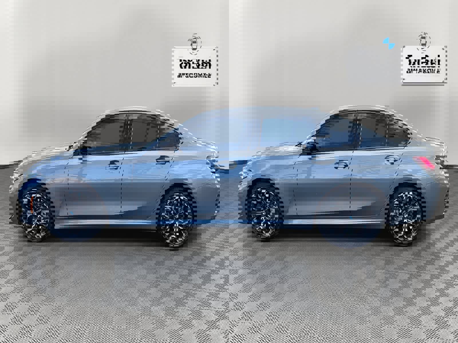 Certified 2025 BMW 330i 330i w/ M Sport Package image 6