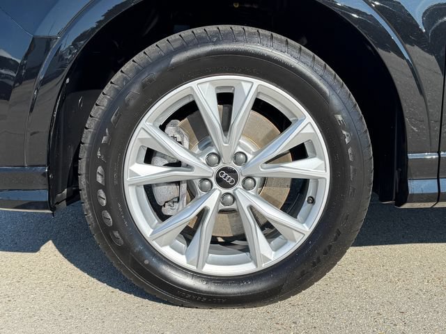 Used 2025 Audi Q3 2.0T Premium AWD/4WD image 10