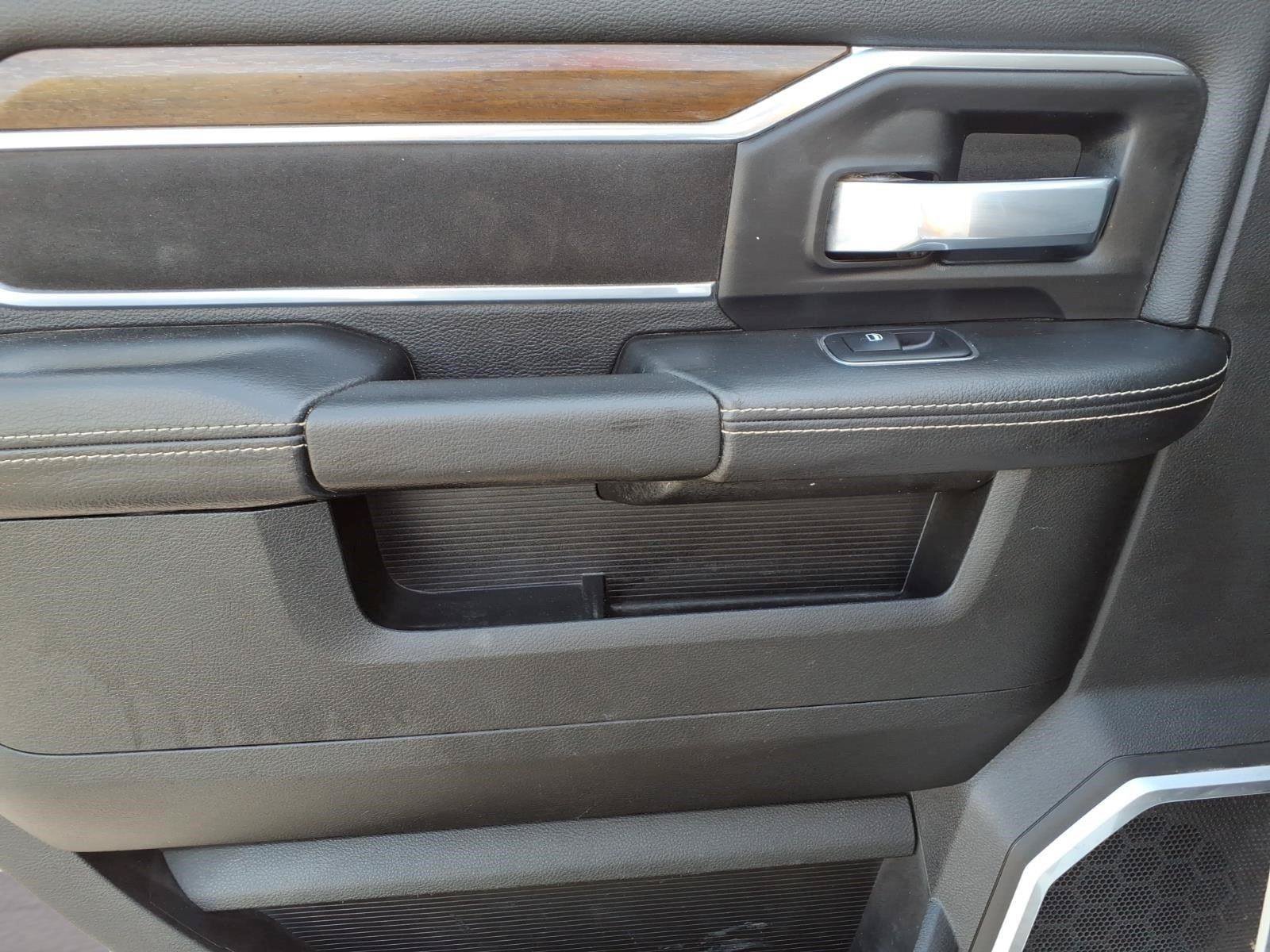 Used 2024 RAM 2500 Laramie AWD/4WD image 10