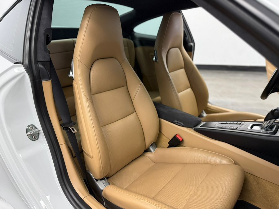 Used 2015 Porsche 911 Turbo S AWD/4WD image 41