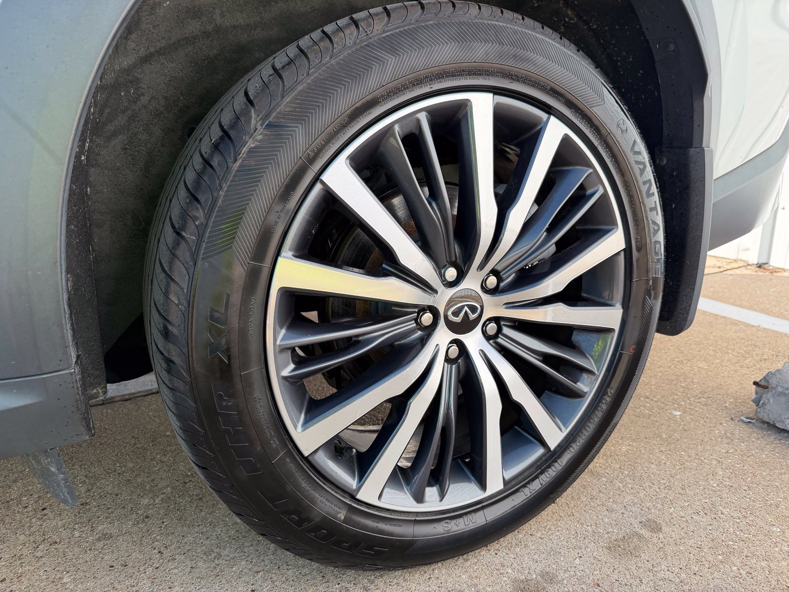Used 2023 INFINITI QX60 Sensory AWD/4WD image 52