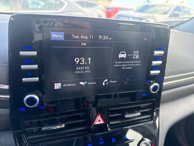 Used 2022 Hyundai Ioniq SE FWD image 16