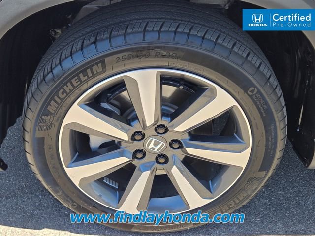 Certified 2025 Honda Pilot Touring image 12
