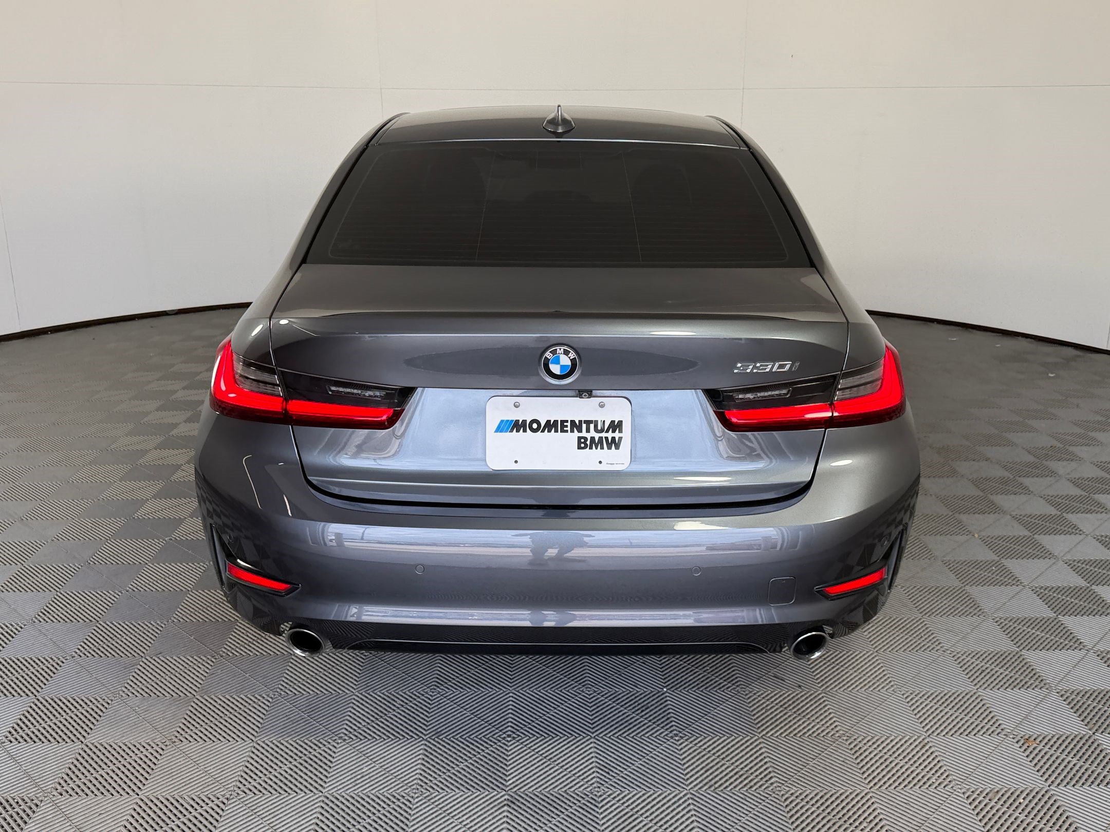 Used 2020 BMW 330i Sedan w/ Convenience Package RWD image 10