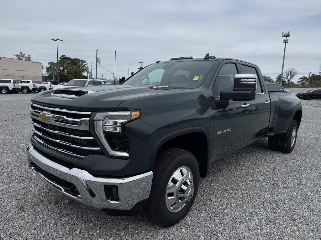 New 2026 Chevrolet Silverado 3500 LTZ w/ LTZ Plus Package AWD/4WD image 3