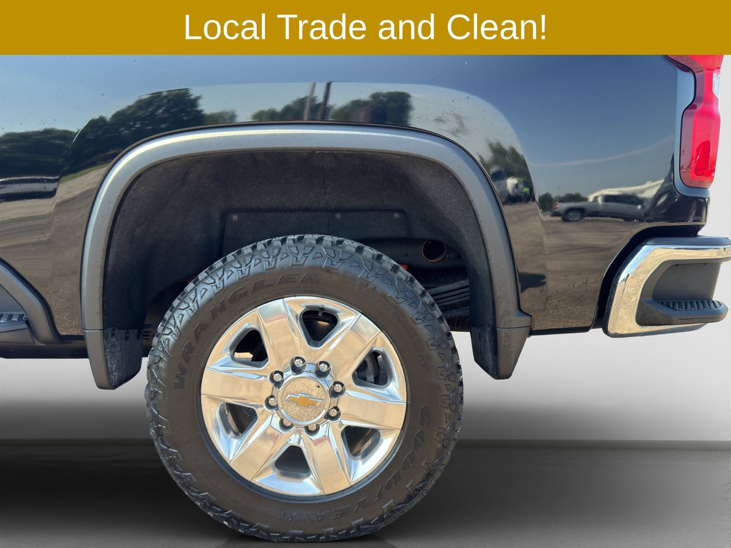 Used 2021 Chevrolet Silverado 2500 LTZ w/ LTZ Plus Package AWD/4WD image 22
