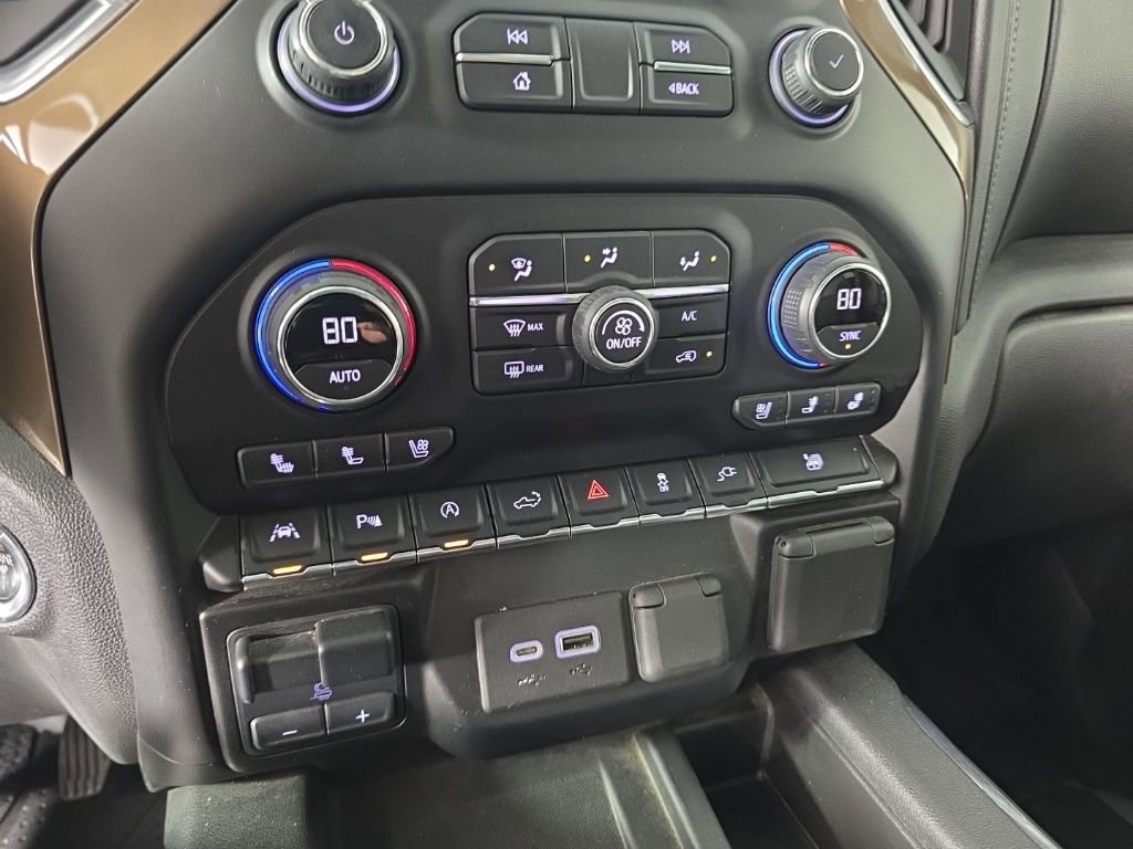 Used 2021 Chevrolet Silverado 1500 High Country w/ Technology Package AWD/4WD image 22