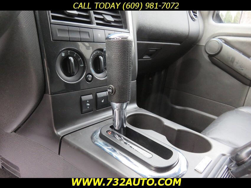 Used 2010 Ford Explorer XLT image 15