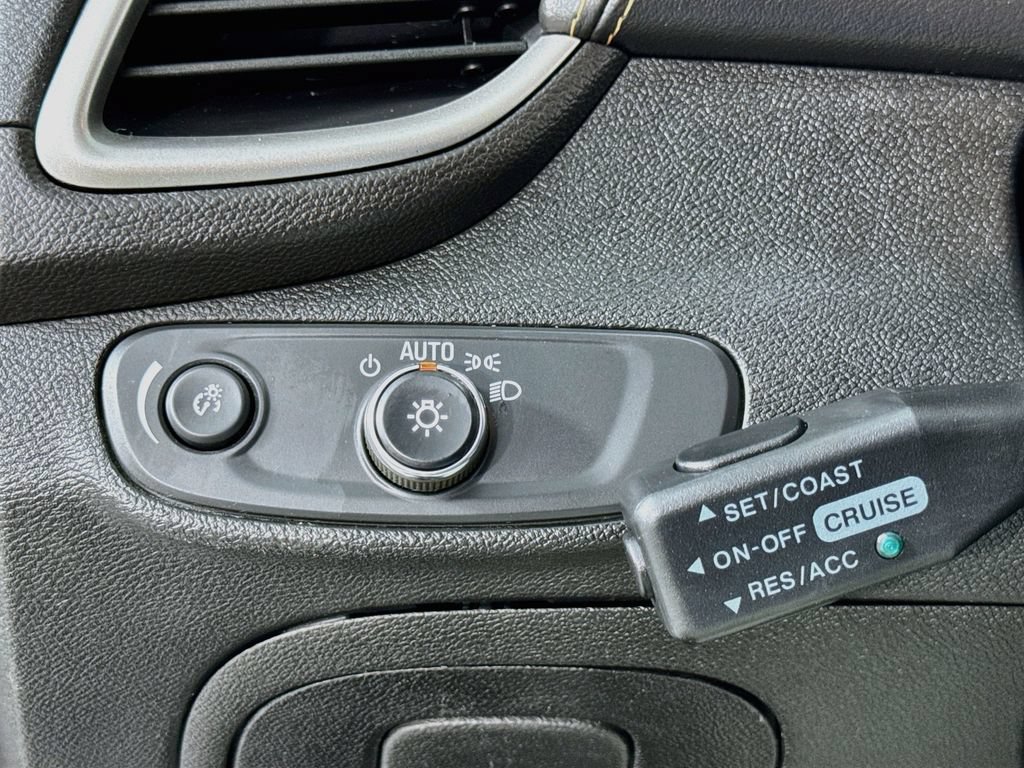 Used 2019 Chevrolet Trax LS w/ LPO, Protection Package AWD/4WD image 17