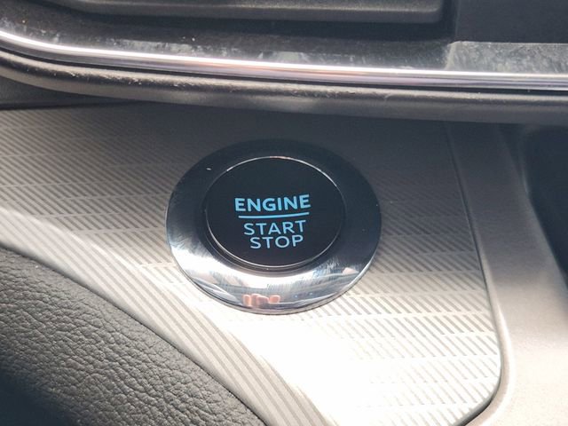 Used 2023 Ford Explorer XLT w/ Equipment Group 202A image 17