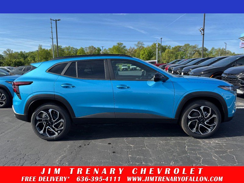 New 2026 Chevrolet Trax RS w/ Sunroof Package FWD image 25