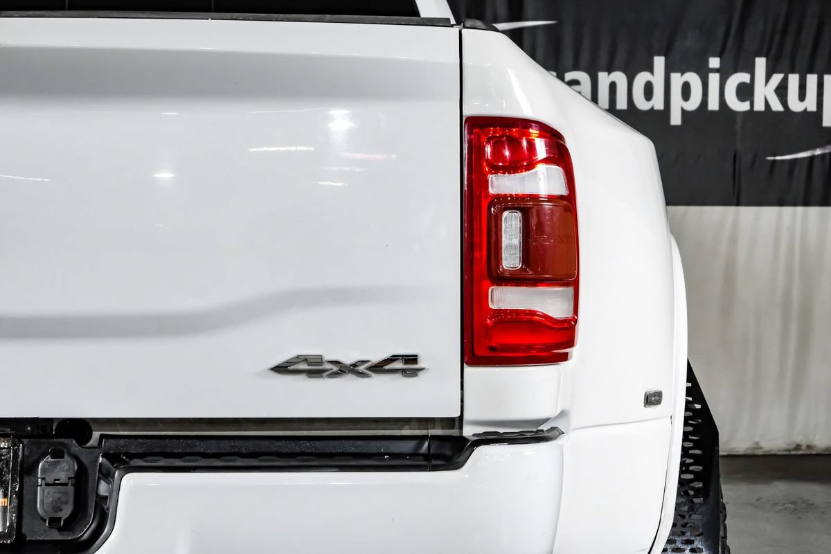 Used 2022 RAM 3500 Limited w/ Body Color Bumper Group AWD/4WD image 43