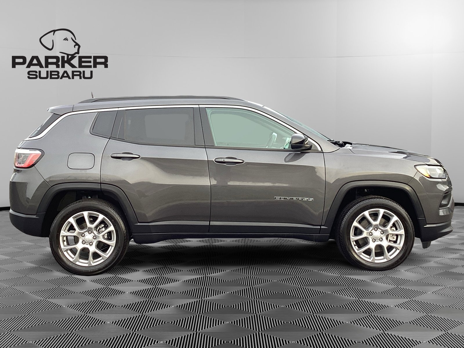 Used 2024 Jeep Compass Latitude image 6