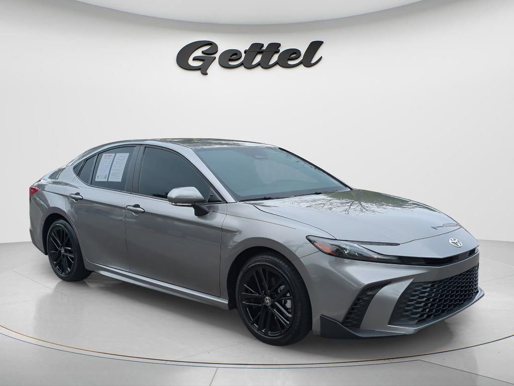 Certified 2025 Toyota Camry SE image 2