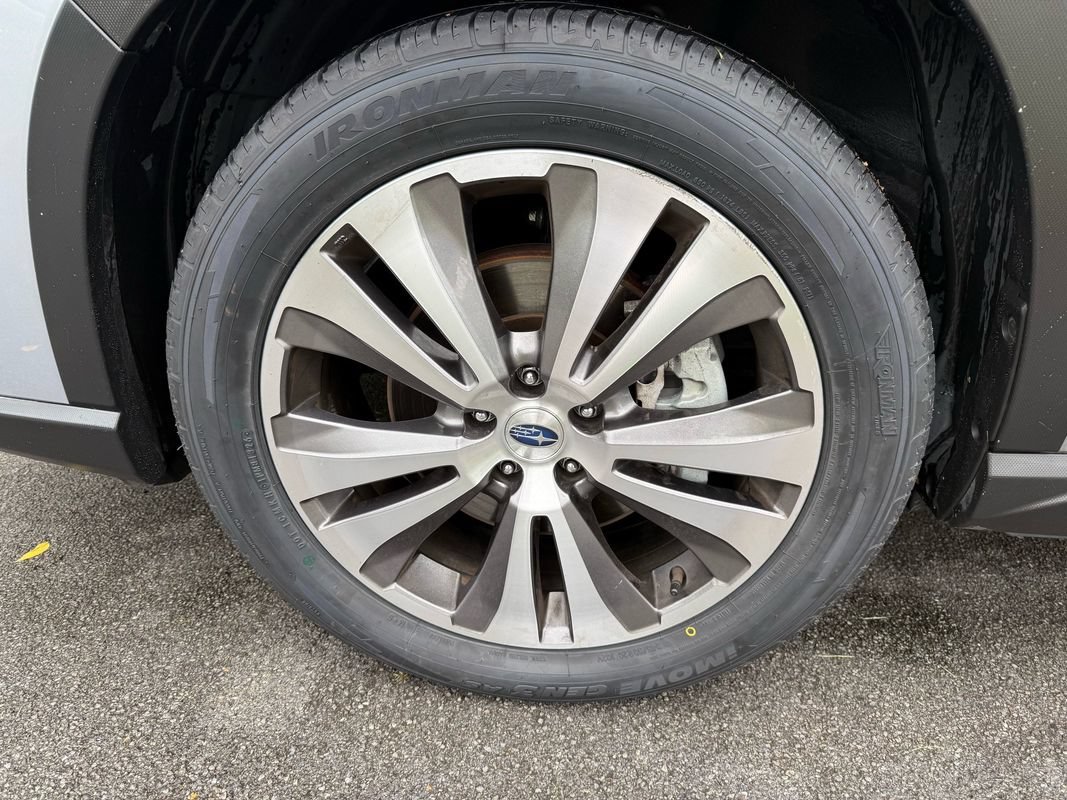 Used 2022 Subaru Ascent Limited w/ Technology Package AWD/4WD image 11