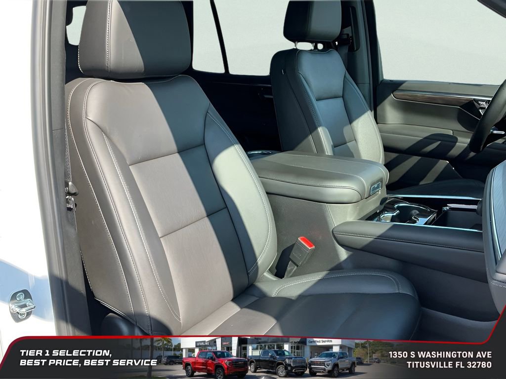 Used 2025 Chevrolet Tahoe LT AWD/4WD image 16