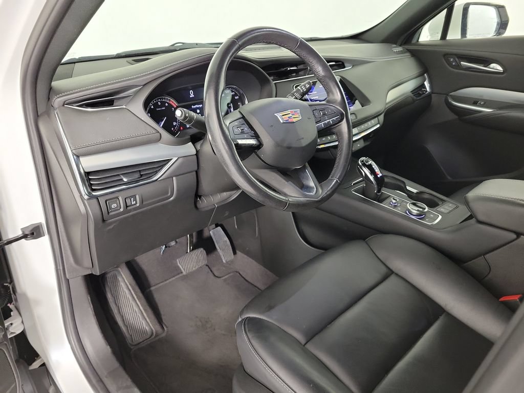 Used 2023 Cadillac XT4 Premium Luxury FWD image 18