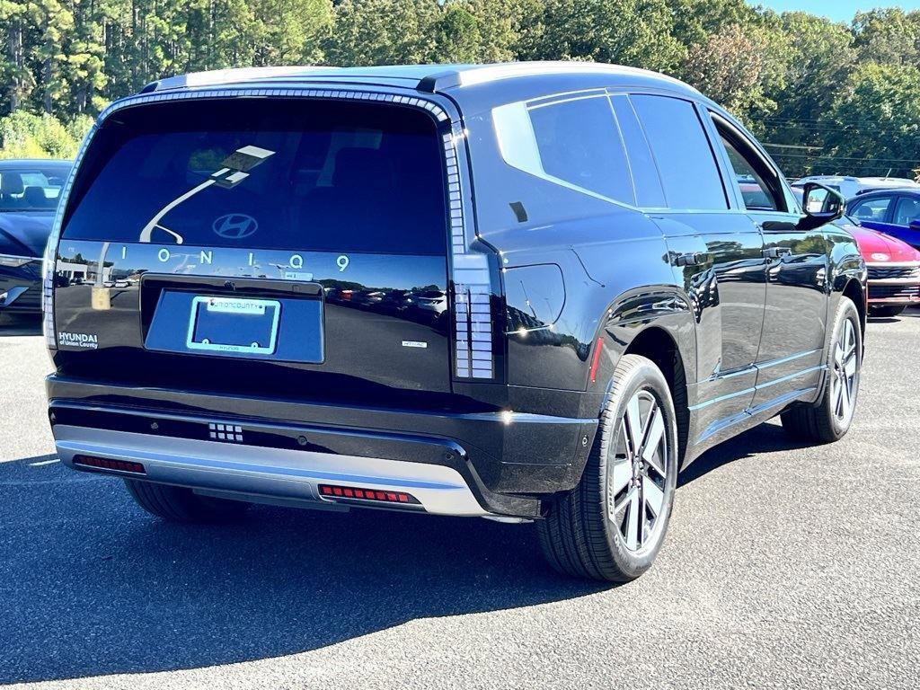 New 2026 Hyundai Ioniq 9 SEL image 5