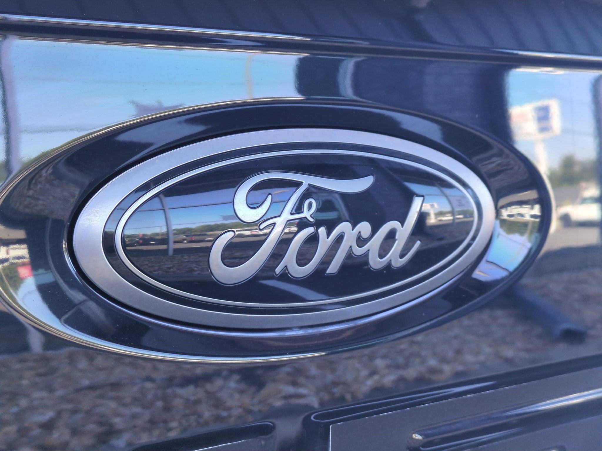 Certified 2023 Ford F150 Lariat w/ Equipment Group 502A High AWD/4WD image 6