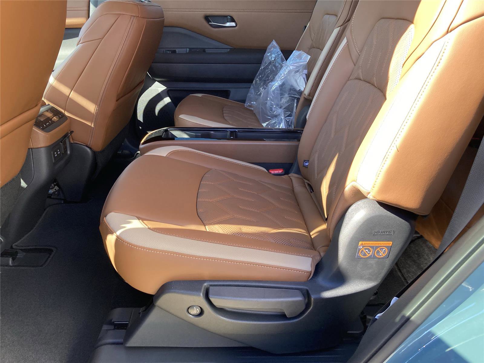 New 2026 Nissan Pathfinder Platinum image 29