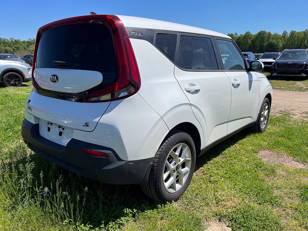 Used 2020 Kia Soul S FWD image 6