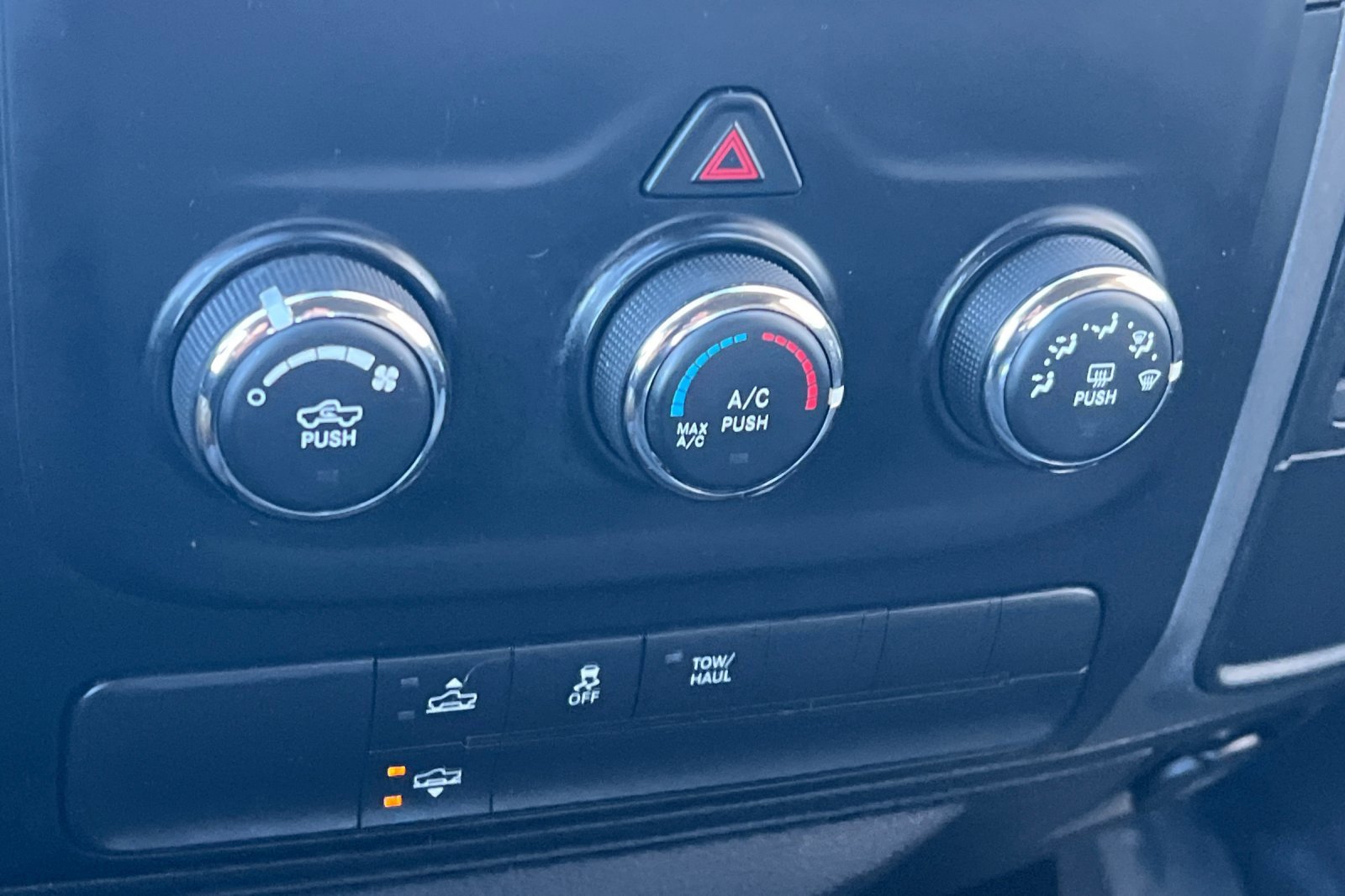 Used 2013 RAM 1500 Express image 21