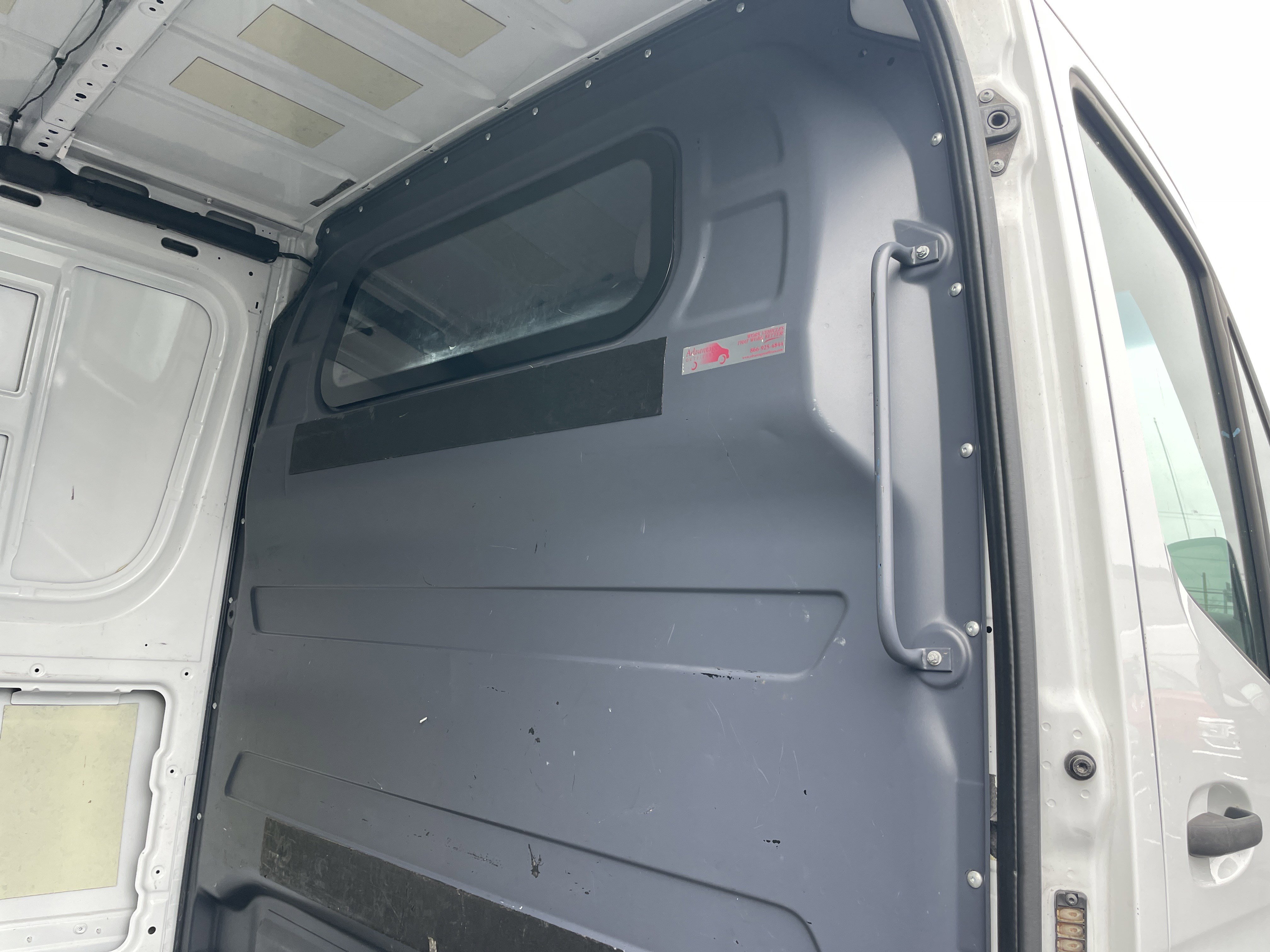 Used 2019 Mercedes-Benz Sprinter 1500 image 18